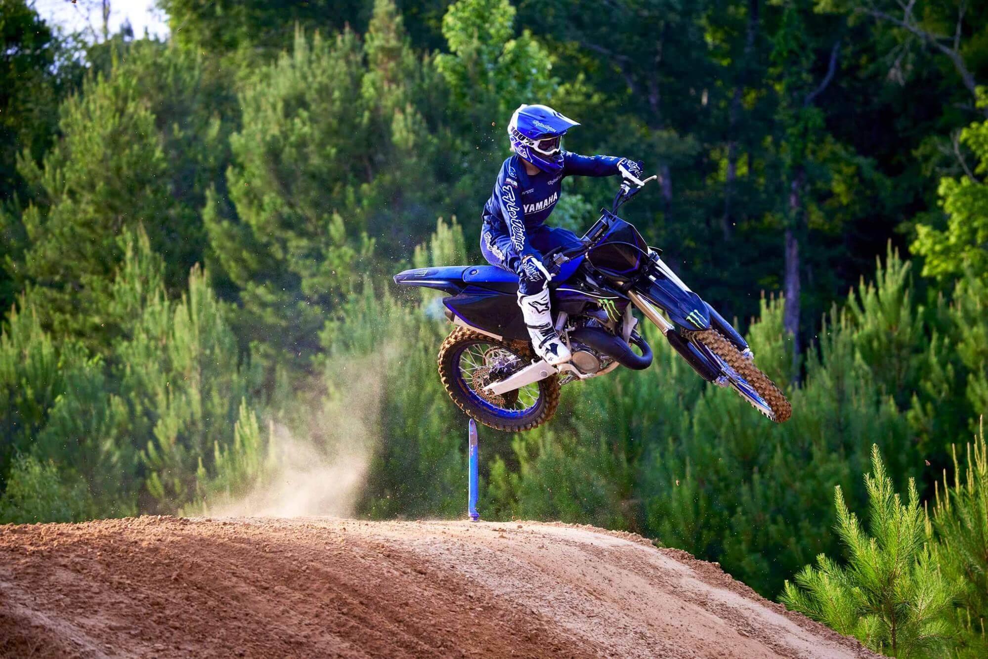 Is Yamaha YZ125 A Good Beginner Bike | Powersports Radar 