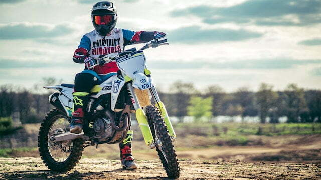 racer-riding-a-motorcycle-dirt-bike